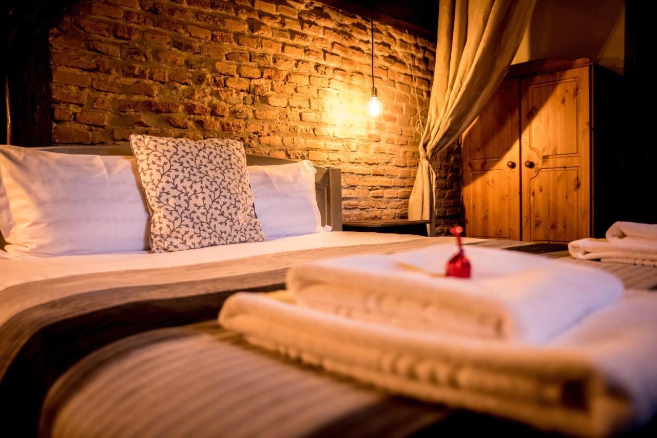 Wood House Republicii Hotel บราชอฟ ภายนอก รูปภาพ