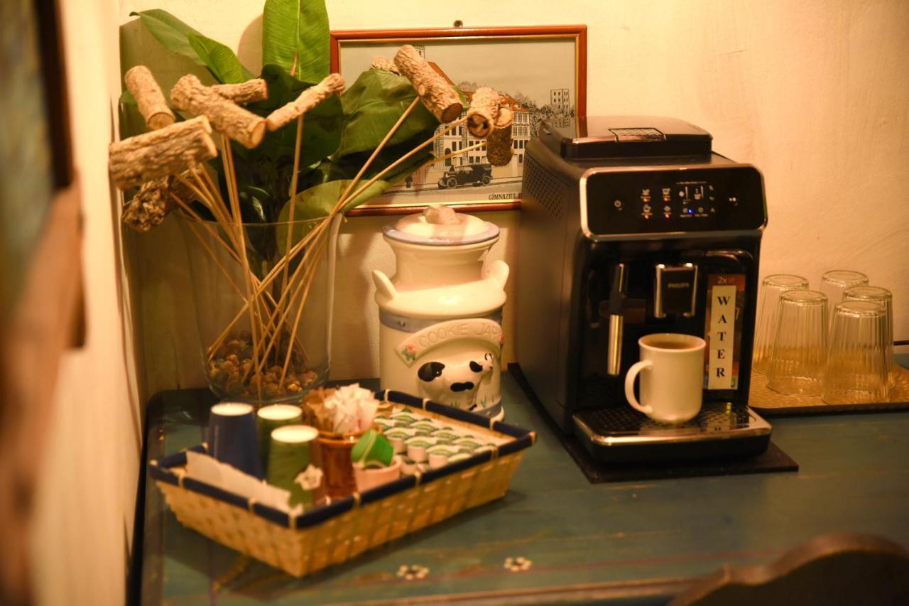 Wood House Republicii Hotel บราชอฟ ภายนอก รูปภาพ